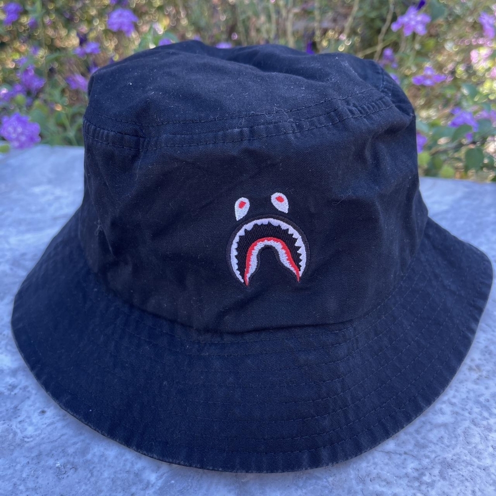 Men's Black and Red Hat